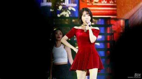 9 Photos Of Iu’s Sexy Jaw Dropping Short Skirt Iu Lee Ji Eun 아이유 Amino