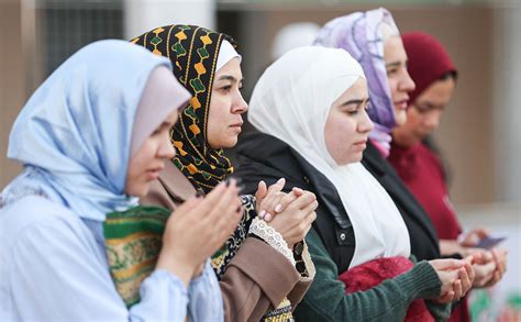 In Photos Russia S Muslims Celebrate The End Of Ramadan The Moscow Times