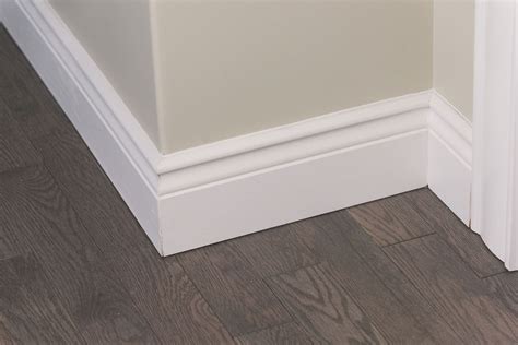 113a 5 12 Colonial Baseboard
