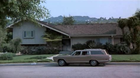 the brady bunch house hits market in california for 5 5m