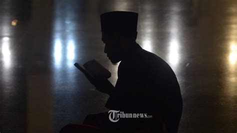Bacaan Doa Qunut Subuh Dan Tata Caranya Lengkap Dengan Tulisan Arab