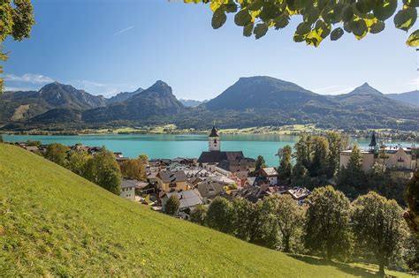 Named after a local saint, this lake has two very popular resorts. Wolfgangsee: kam jezdil na dovolenou už císař pán | Rogelli.cz