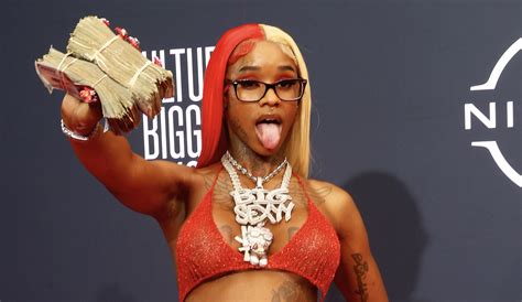 Sexyy Red Calls Out Woman Who Farted Near Her At The 2023 Bet Awards