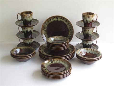 Lot Of 10 Canonsburg Pottery Can 38 Dinner Plates 10 Brown Drip Green