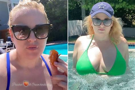 Rebel Wilson S St Weight Loss Steals Show As She Flaunts Figure In Wetsuit Diamond You