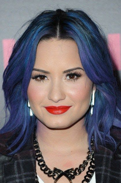 70 Brightest Medium Layered Haircuts To Light You Up Demi Lovato Hair