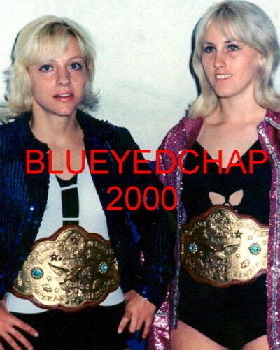Vicki Williams And Joyce Grable Girl Wrestler 8 X 10 Wrestling Photo Nwa