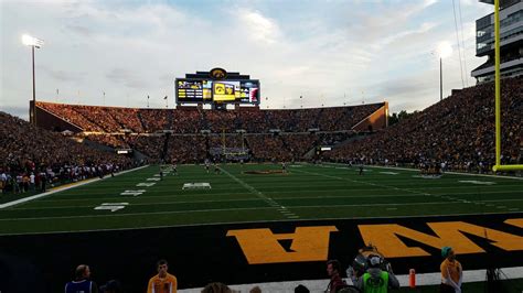 Kepada pengguna yang belum berdaftar lagi : Iowa chant vs ISU 2018 - YouTube