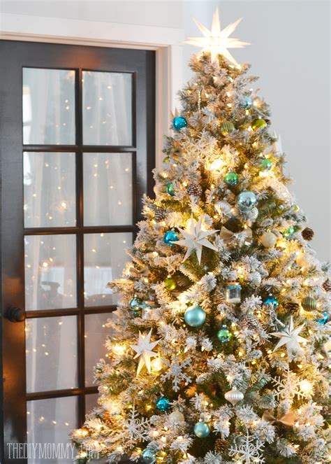 The right christmas tree decorations and decorating ideas can set the tone for your entire holiday celebration. Our Teal, Green, Silver and White Vintage Inspired Flocked ...