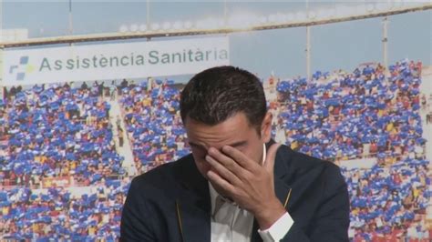 Watch Barcelona Midfielder Xavi Says Emotional Farewell To Fans Football News Sky Sports