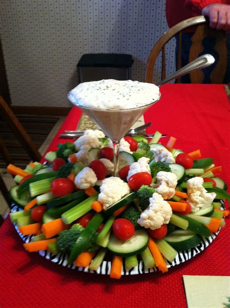 Make a fresh cranberry sauce by simmering 1/2 cup orange juice, 1. MY rendition of the veggie tray for Christmas.. Easy and ...
