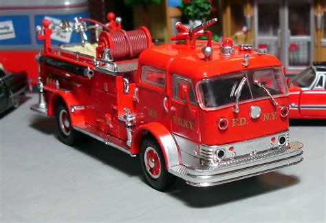 My Code 3 Diecast Fire Truck Collection 1958 Mack Pumper Fdny 305