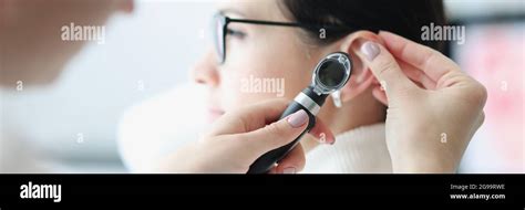 Otoscope Ear Hi Res Stock Photography And Images Alamy