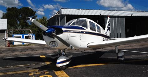 Venez piloter un avion de tourisme en Provence. Avec un moniteur