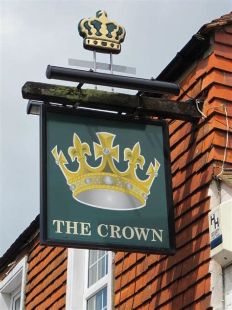 The Crown Alfold