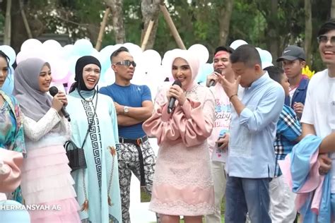 Aurel Atta Gelar Gender Reveal Ungkapan Gen Halilintar Yang Seolah