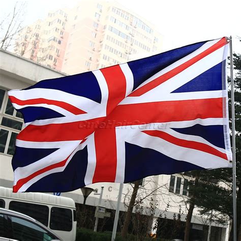 The design of the union jack dates back to the act of union 1801 which united the kingdom of great britain and the kingdom of ireland (previously in personal union). Флаг Великобритании - Купить Флаг Великобритании недорого ...