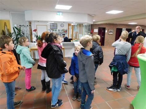 Vom eröffnungsspiel und spiele der deutschen mannschaft über. 2017.09.22 - 4s beim Bürgermeister - 02 - Grundschule Sandkrug