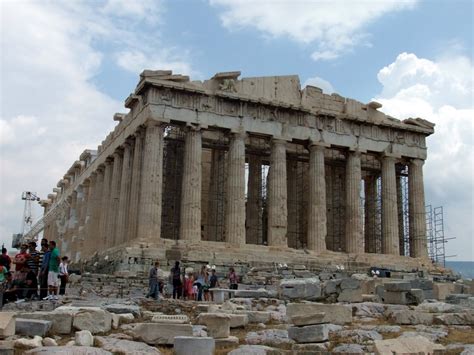The tallest structure at the time was the great pyramid at giza, and the second tallest in ancient times, the lighthouse of alexandriahadn't been built yet. Statue of Zeus at Olympia (With images) | Zeus statue ...