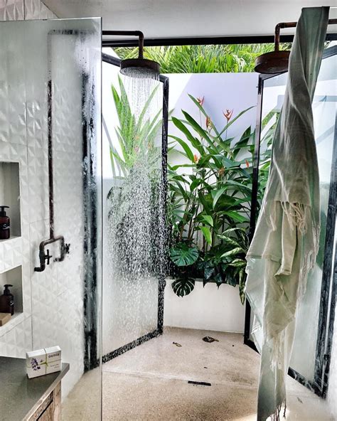 12 Beautiful Indoor Outdoor Bathrooms Artofit