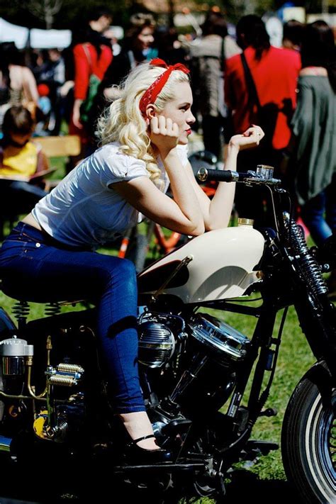 Motorcycle Girl 50 スタイル、スタイル、バイク