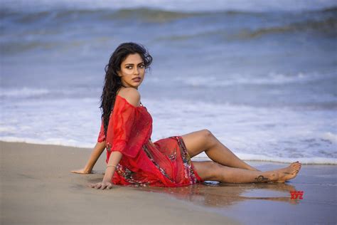 Actress Amala Paul Hot Beach Stills Social News Xyz Tamil Actress