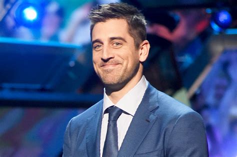 Aaron rodgers football jerseys, tees, and more are at the official online store of the nfl. Aaron Rodgers Is Not Dating Kelly Rohrbach: Source ...