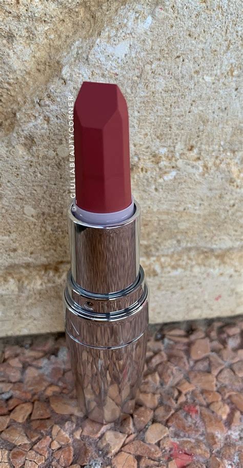 Avon Legend Matte Lipstick Giulia Beauty Corner