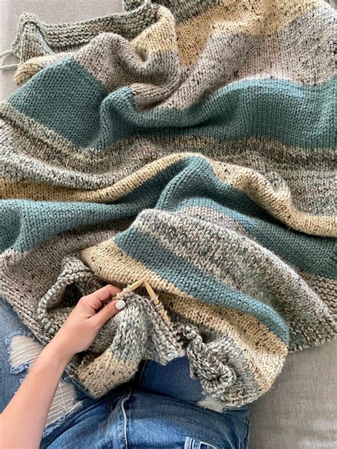 How To Knit A Beginner Blanket Lion Brand Woolwich Afghan Iknits