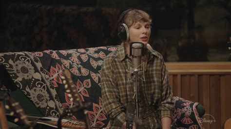 Taylor Swifts “folklore The Long Pond Studio” Drops Trailer