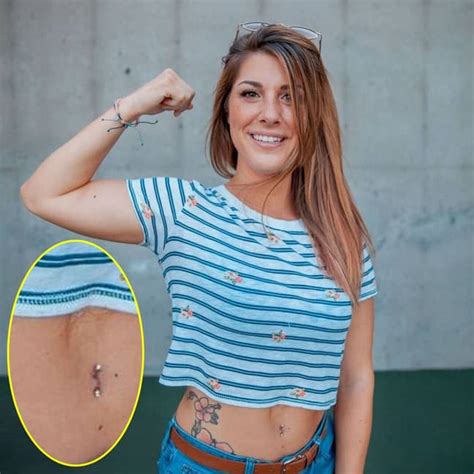 Women Who Was Bullied For Having No Belly Button Now Embraces It Ladbible