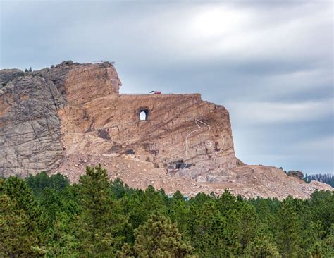 Crazy Horse Memorial(10 miles) - Mountain Peaks Inn