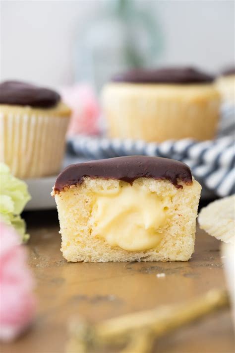 Boston Cream Cupcakes