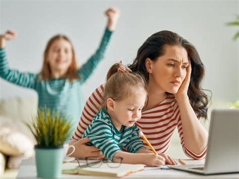 Ms anda boleh pilih seorang itu dan berbincang tentang cara untuk menunjukkan kasih sayang, seperti menjemput mereka untuk mengambil. Tiada pilih kasih | Harian Metro