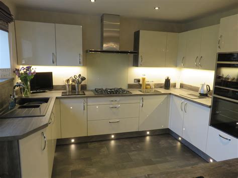 Gloss Ivory Kitchen With Jackson Pine Cabinets The Gallery Fitted