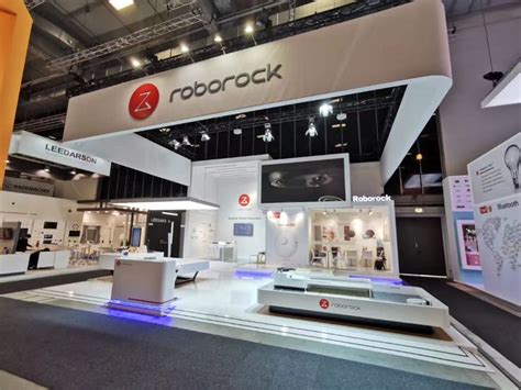 2019 Ifa Roborock On Behance Booth Design Exhibition Stand Design