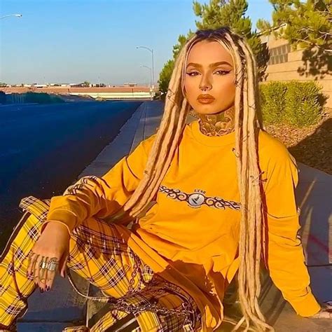 Zhavia Ward Singer Wiki Bio Age Height Weight Figure Stats