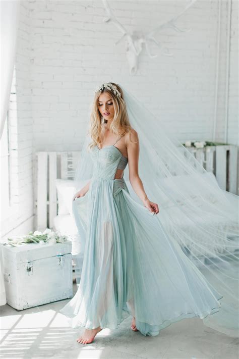 Blue Wedding Veil Ivory Cathedral Veil Bridal Veil Fingertip Length Veil Tulle Veil 2 Tier