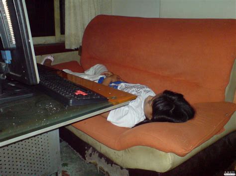 Sleeping Chinese People In Internet Bars Chinasmack