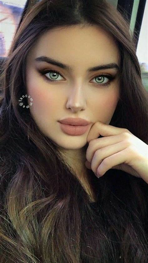 Pin By Michael Pietrzak On Beauty In 2021 Brunette Beauty Most Beautiful Eyes Stunning Brunette