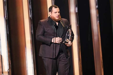 Cma Awards Photo Gallery Just The Winners Including Garth Brooks