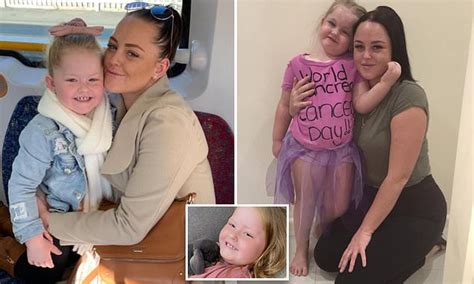 Aunt Relives Devastating Moment She Found Out Her Five Year Old Niece Had Been Hit And Killed