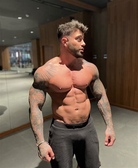 Mikey Mike On Twitter Rt Rogan Oconnor Half Price Jan Sale Going Fast Onlyfans Com
