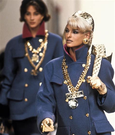 Linda Evangelista Walked For Chanel Rtw Runway Show Fw 1991