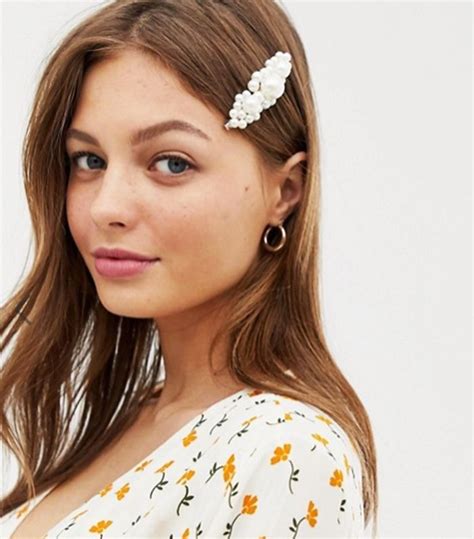 prediction these 6 hair accessories will spike in 2019 hair accessories bridal hairdo