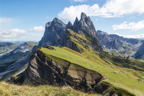 7 Best Dolomites Hiking Trails You Can Do In A Day Hiking Trails