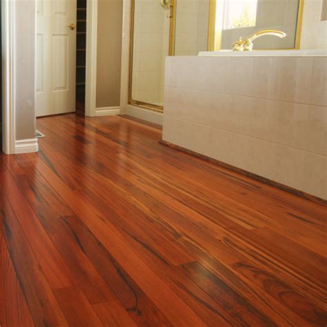 Cumaru (brazilian teak) is one of the hardest hardwoods in the industry, and thus provides extreme durability along with its renowned, distinctive patterns. Tigerwood Hardwood Flooring Clear 3-5/8"