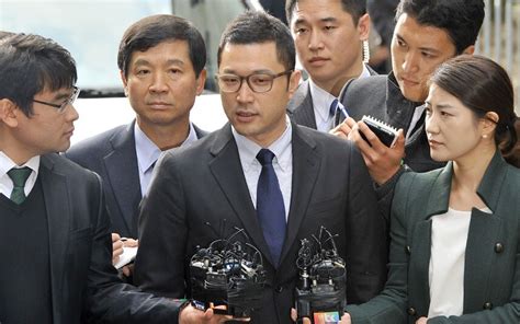 South Korean Presidents Only Son In Tax Probe Telegraph