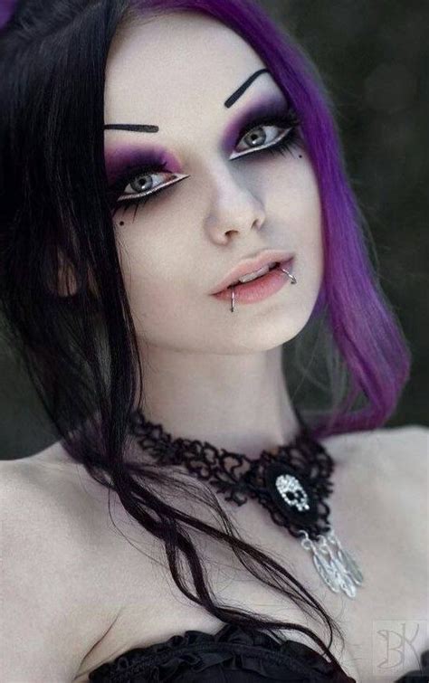 Gothic Girls Goth Beauty Dark Beauty Hair Color Pastel Purple Hair Purple Makeup Darya