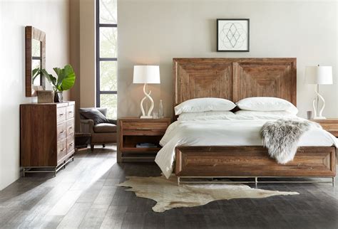 Lusine Medium Wood Queen Panel Bedroom Set From Hooker Coleman Furniture